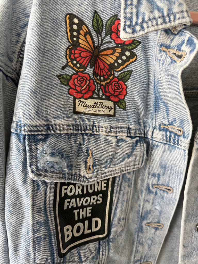 💥 Vintage Vibes Meet Bold Energy 💥