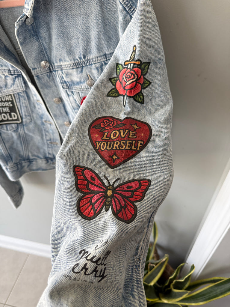 💥 Vintage Vibes Meet Bold Energy 💥