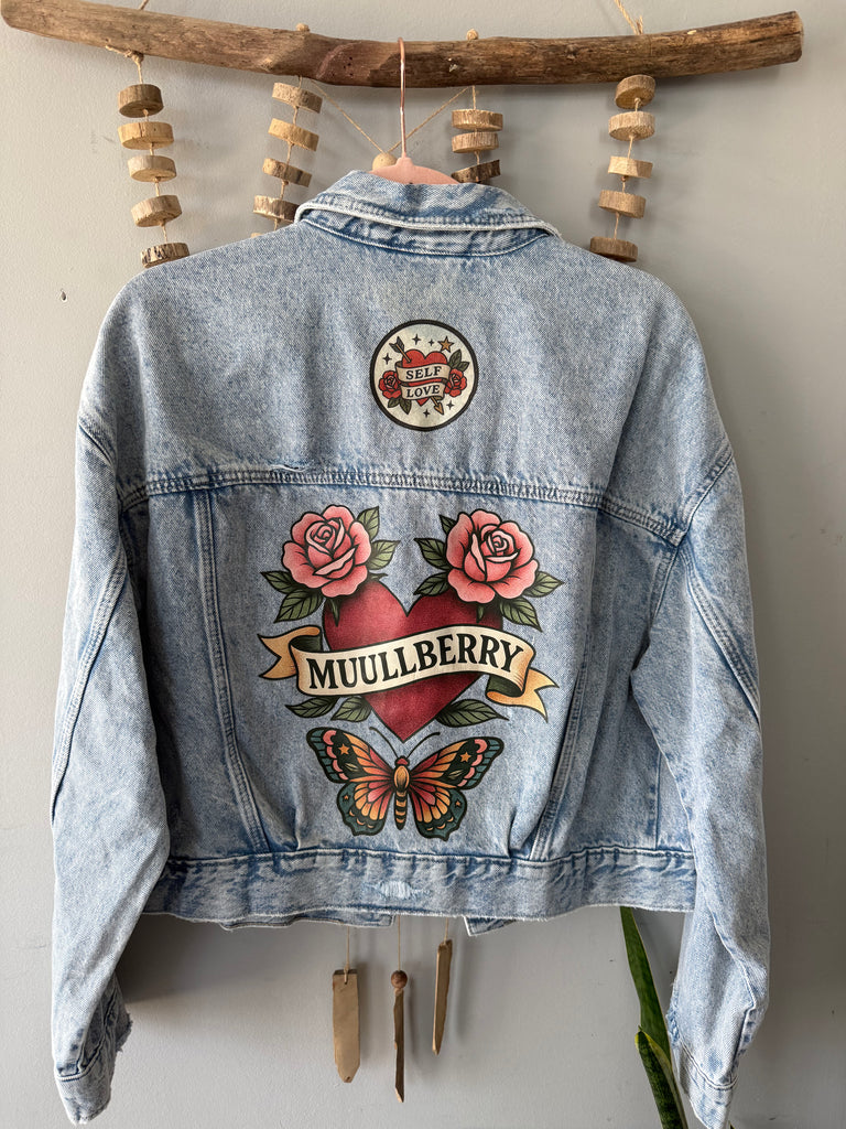 💥 Vintage Vibes Meet Bold Energy 💥