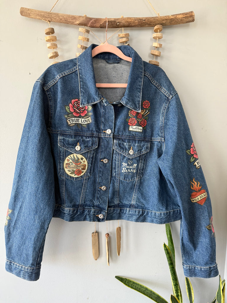 🔥 One-of-a-Kind Statement Piece 🔥