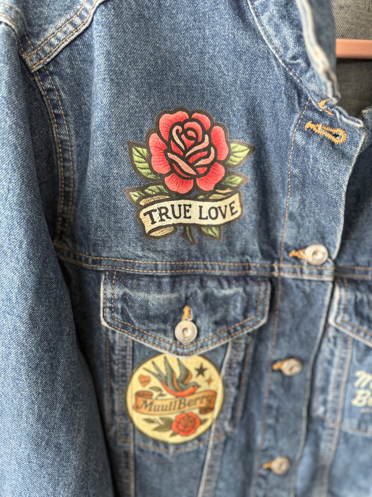 🔥 One-of-a-Kind Statement Piece 🔥