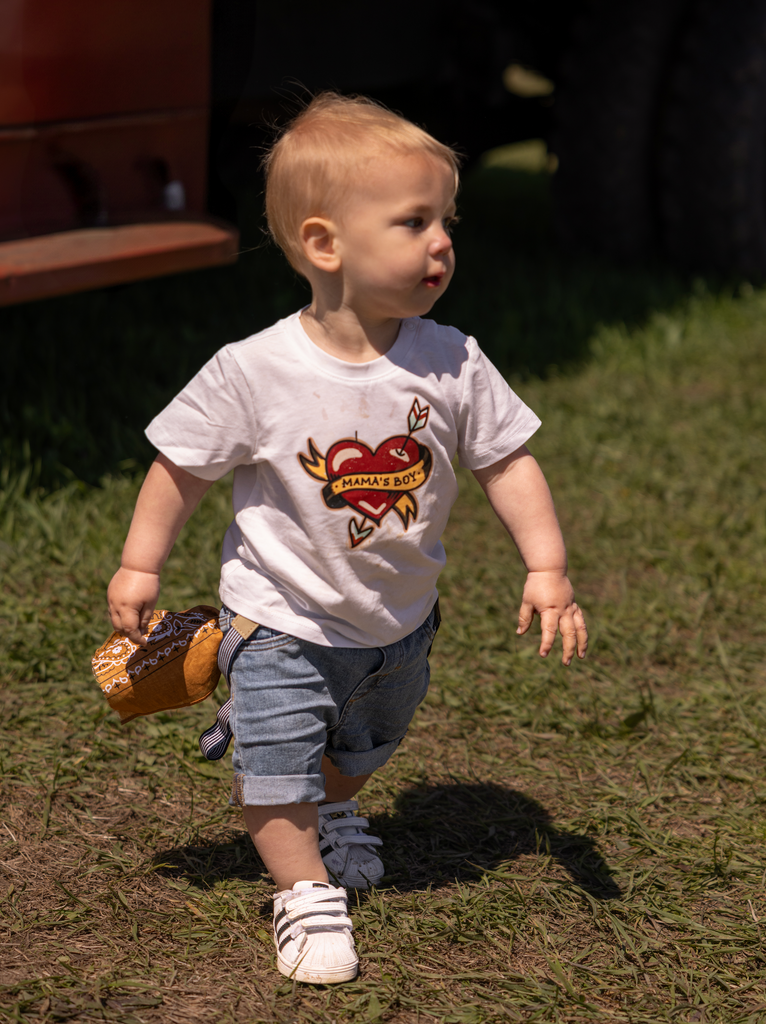 Mama’s Boy Baby Tee 💘