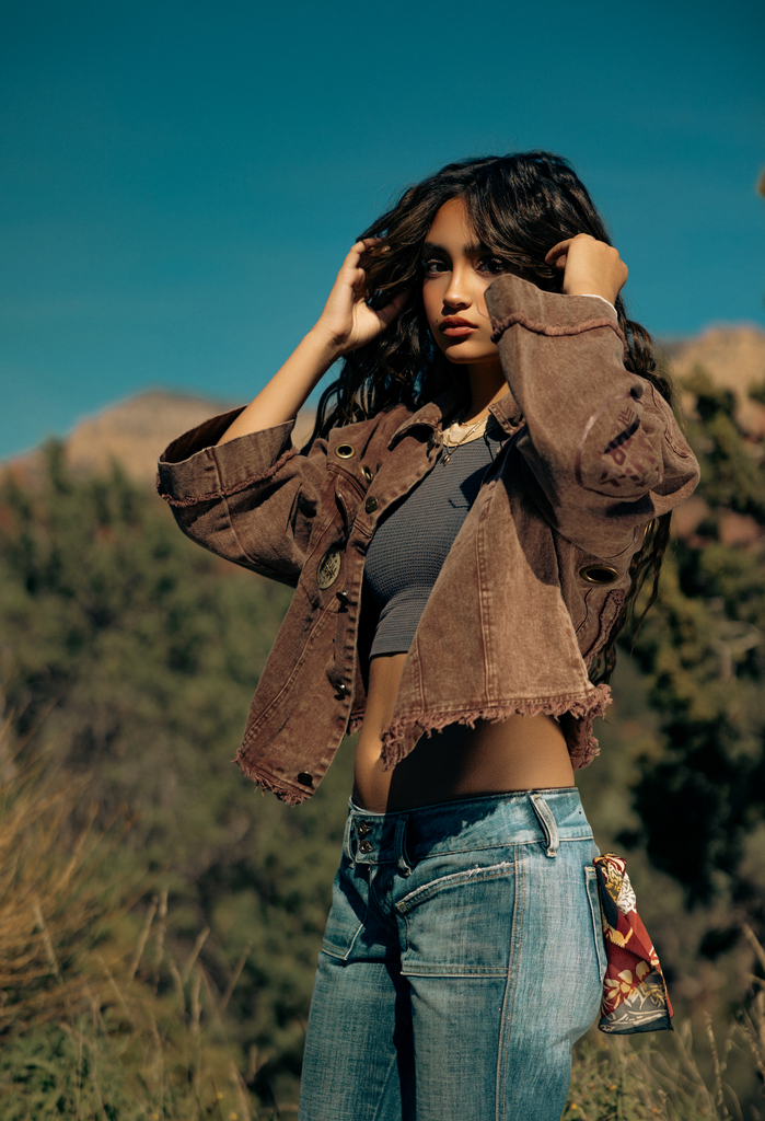 THE WANDERER CROPPED DENIM JACKET