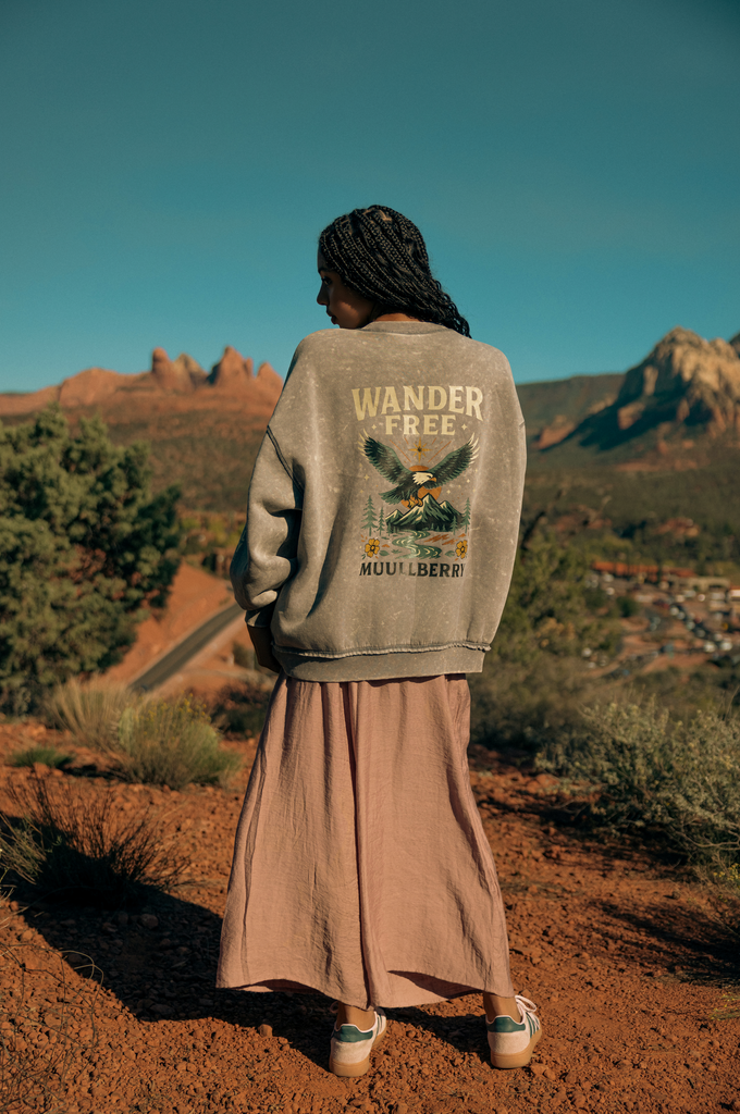 WANDER FREE OVERSIZED SWEATSHIRT